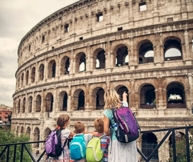 👨‍👩‍👧‍👦 Roma in Camper con Tutta la Famiglia: Giubileo 2025 Senza Pensieri! 

Preparati a un'avventura indimenticabile a Roma per il Giubileo 2025! Il nostro itinerario digitale è l'alleato perfetto per chi viaggia con bambini.

Goditi 3 notti in strutture camper-friendly connesse al cuore della città. Oltre alle visite giubilari, scoprirai:

🎨 Attività artistiche e culturali per i più piccoli
🌳 Parchi e natura per divertirsi all'aria aperta
🍕 Consigli per gustare la vera cucina romana

Ogni dettaglio è curato per rendere il tuo viaggio sereno e ricco di ricordi felici.
➡️ Ottieni il tuo itinerario completo  a soli 47€: https://dolciviaggi.com/prodotto/itinerario-roma-in-camper-giubileo-2025/

#RomaConBambini #Giubileo2025 #CamperLife #FamigliaInViaggio #ViaggiareConAnimali #RomaFamiglia #ItinerariDiViaggio #DolciViaggi #GiubileoFamiliare