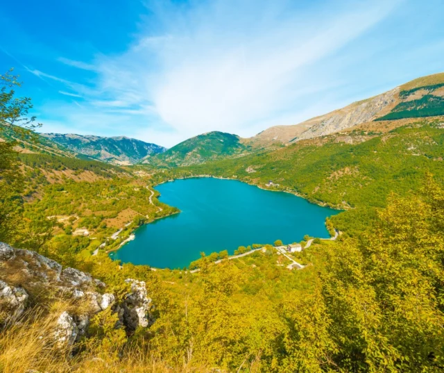 🎁 Fino a fine mese, con ogni itinerario acquistato è inclusa 1 personalizzazione gratuita!
Adatta il viaggio alle tue esigenze e parti sereno 🌍✨